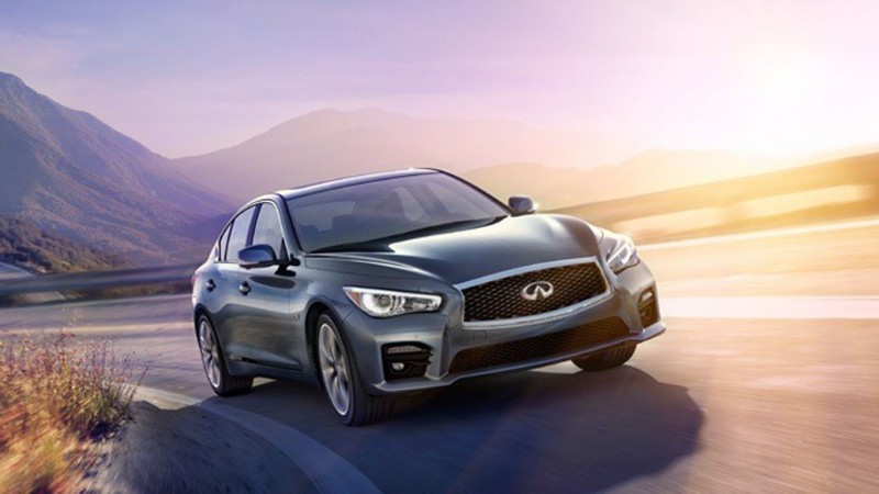 Szeptemberben érkezik hazánkba az Infiniti Q50 (videóval)
