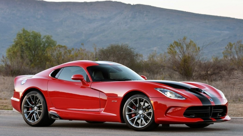 8,4 literes a Dodge Viper