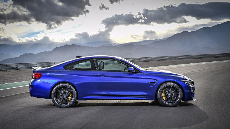 BMW M4 CS - galéria