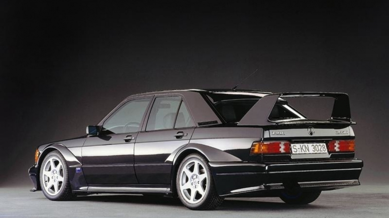 A Mercedes válasza a BMW-nek